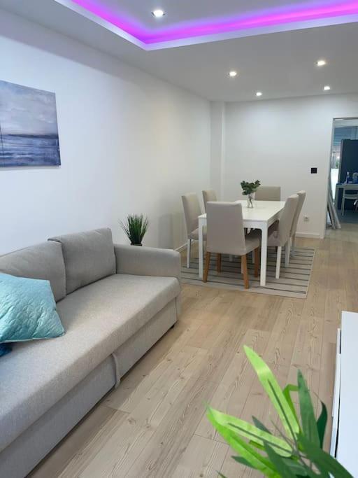 בריירו Lovely 2 Bedroom Apartment In South Lisbon מראה חיצוני תמונה