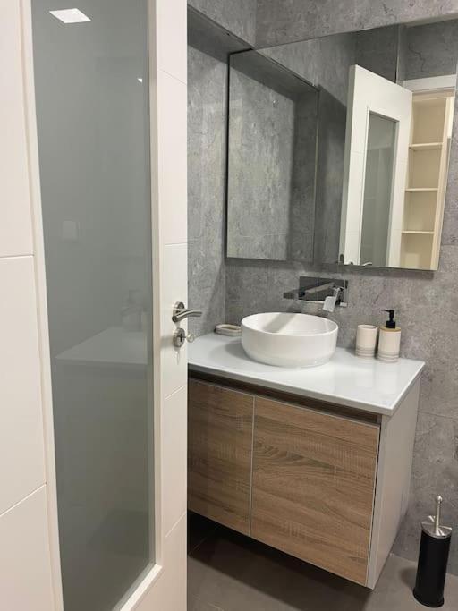 בריירו Lovely 2 Bedroom Apartment In South Lisbon מראה חיצוני תמונה